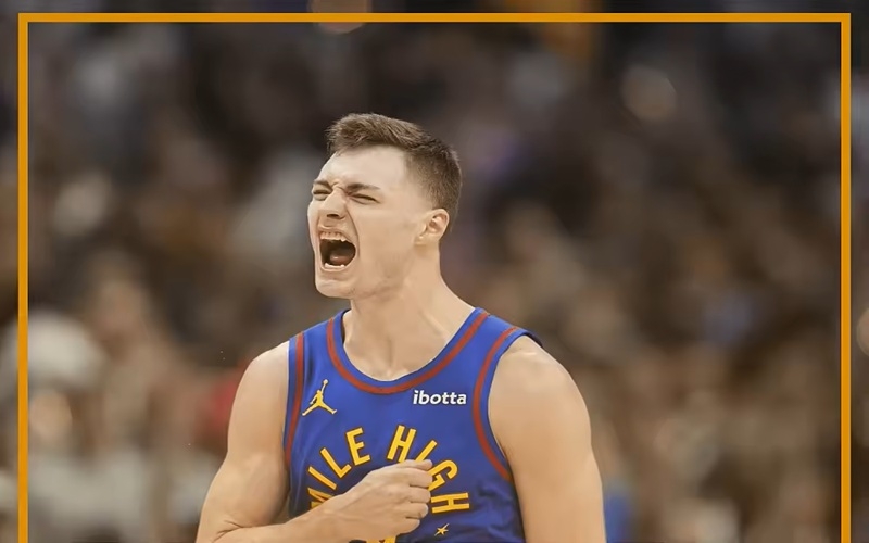 比赛从一开始就出现倾斜-皇冠体育